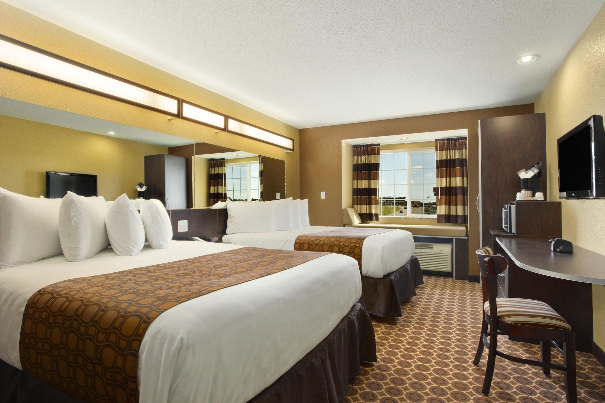 Microtel Inn & Suites By Wyndham Dickinson Kültér fotó