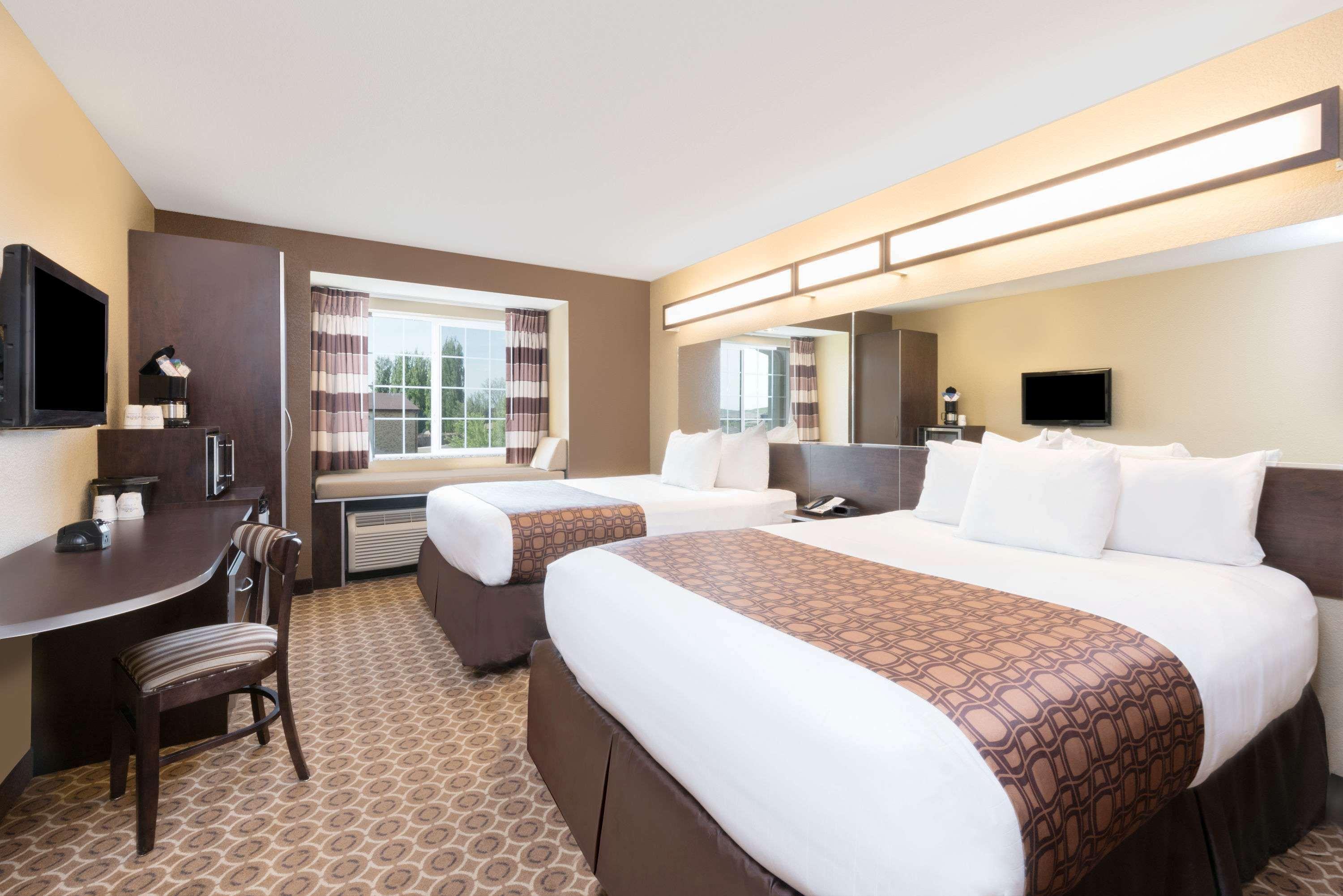 Microtel Inn & Suites By Wyndham Dickinson Kültér fotó