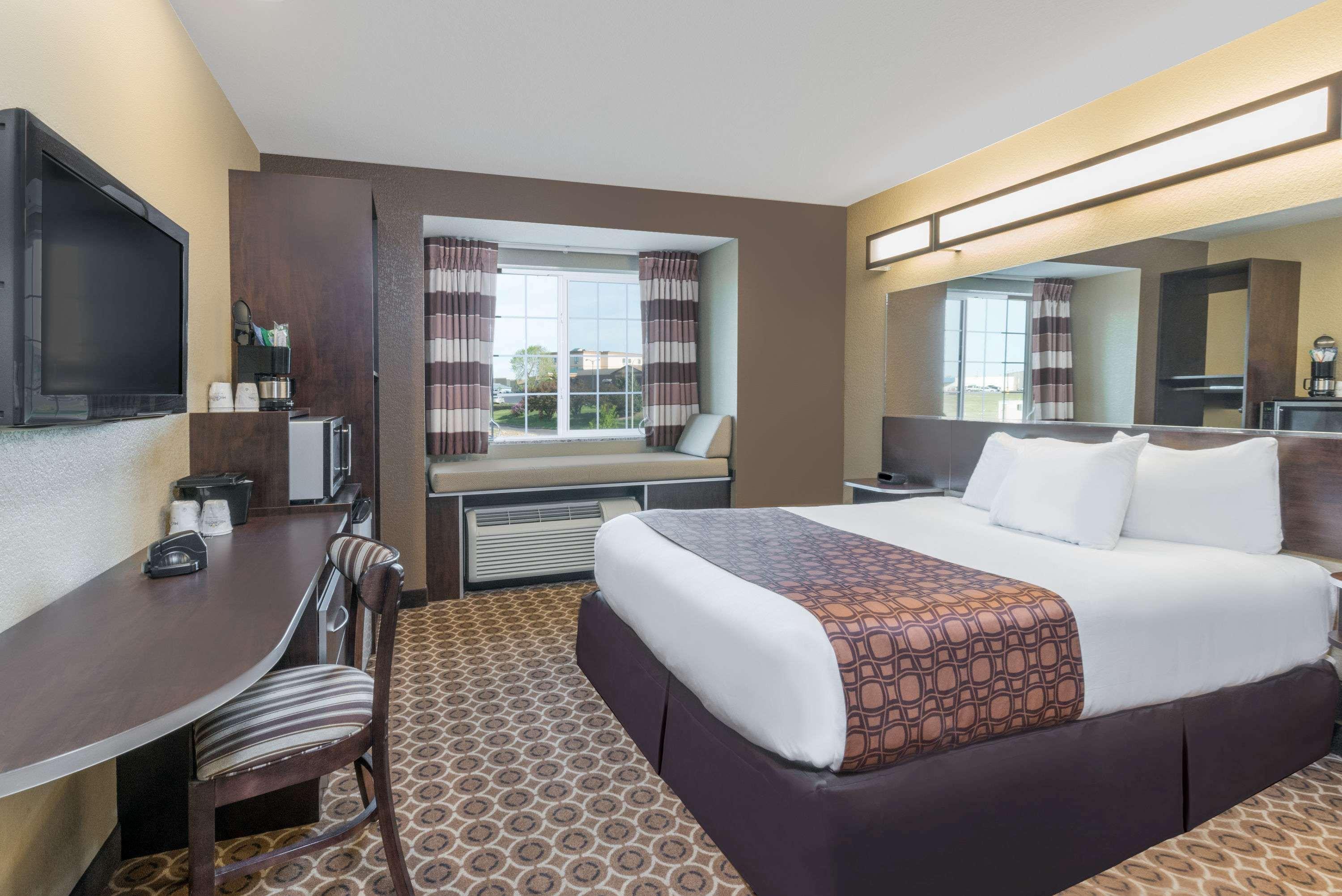 Microtel Inn & Suites By Wyndham Dickinson Kültér fotó